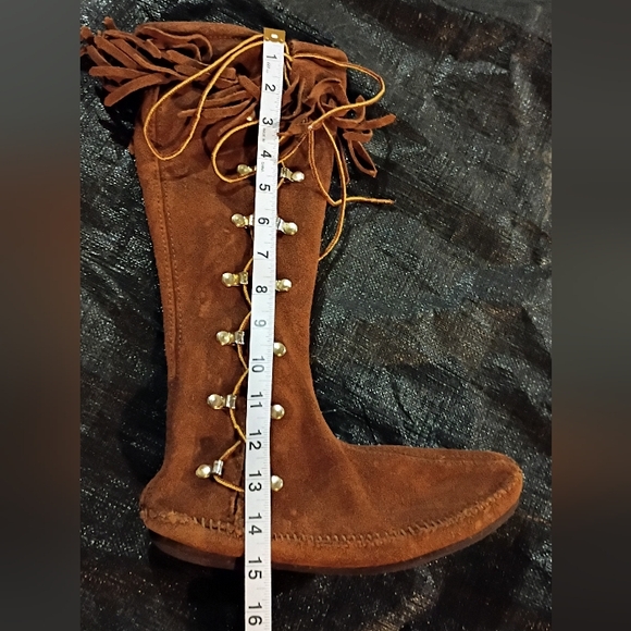 Updated Post: Rare Minnetonka Side-Lace, Knee-High, Leather Moccasin Boot. 7/7.5 - Picture 10 of 13